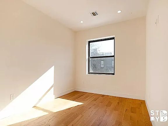 4th image of 276 Quincy St #2F