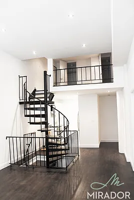Rented by Mirador Real Estate | media 22