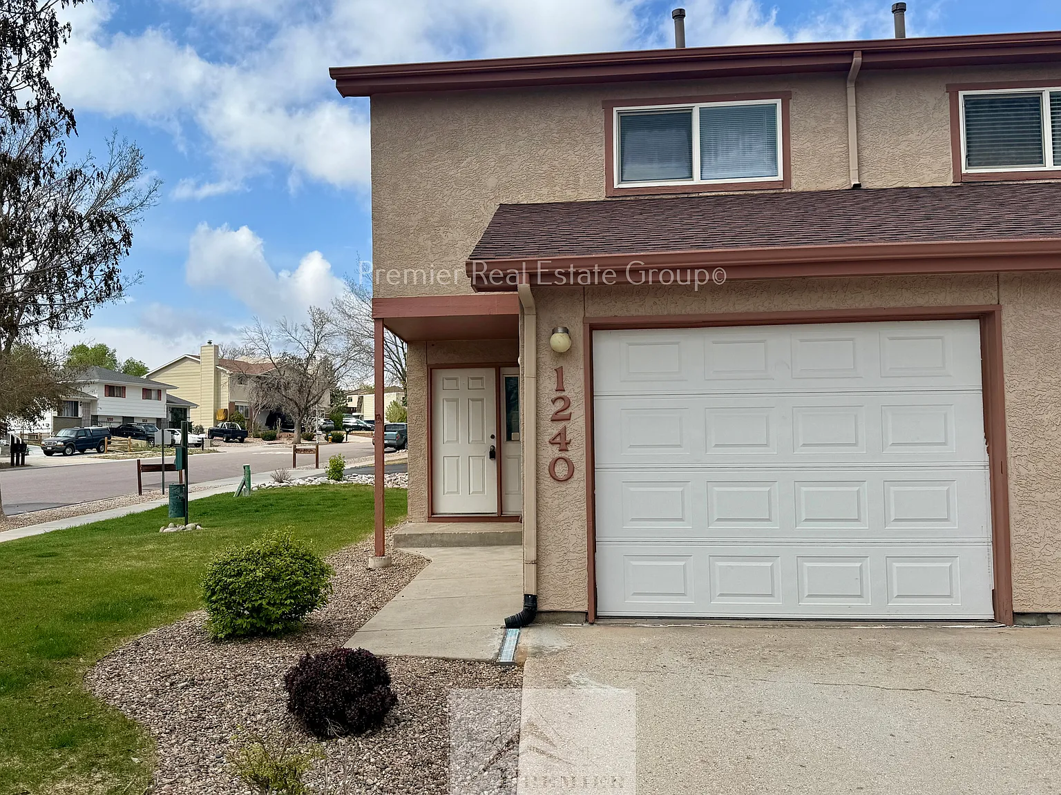2 bed, 1.5 bath, 1116 sqft, $1,435 — Photo 1