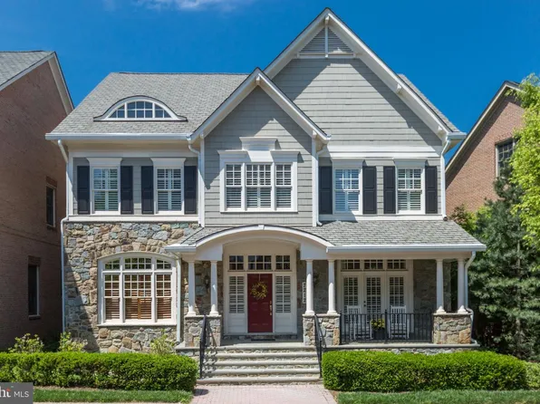 7212 Farm Meadow Ct, Mc Lean, VA 22101