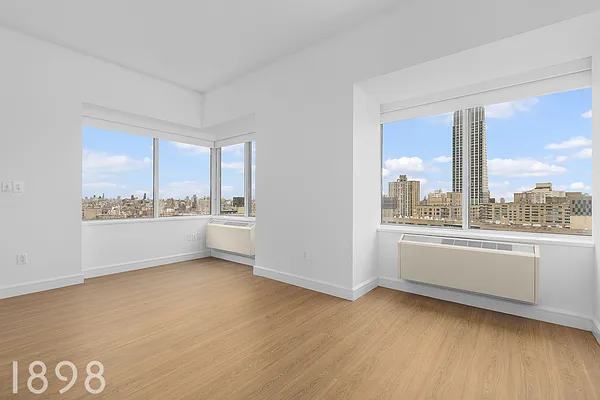 Rented by A&E Real Estate Management | media 21