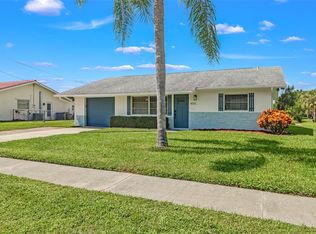 4711 Forest Glen Dr, North Fort Myers, FL 33903