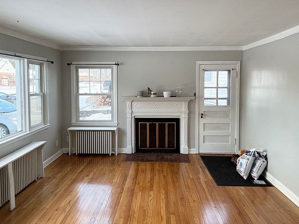 1st image of 23 Beacon Ave #1N