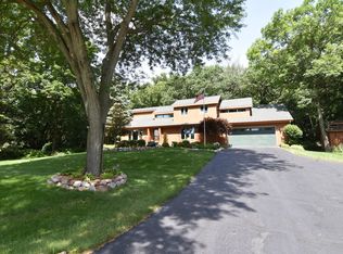 731 Lochtyn Rdg, Wales, WI 53183