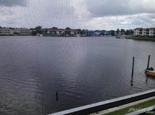 412 Northlake Ct APT 6, North Palm Beach, FL 33408