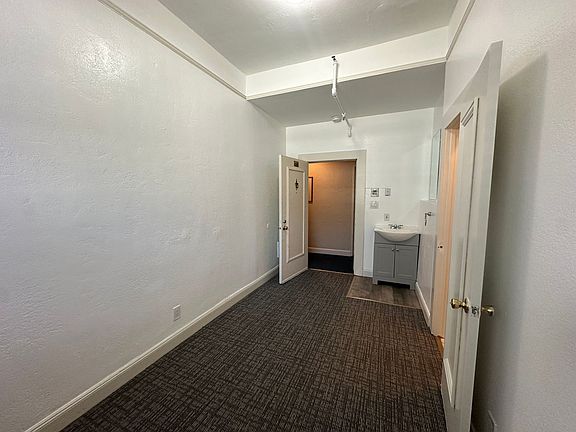 3rd image of 198 Carl St #106