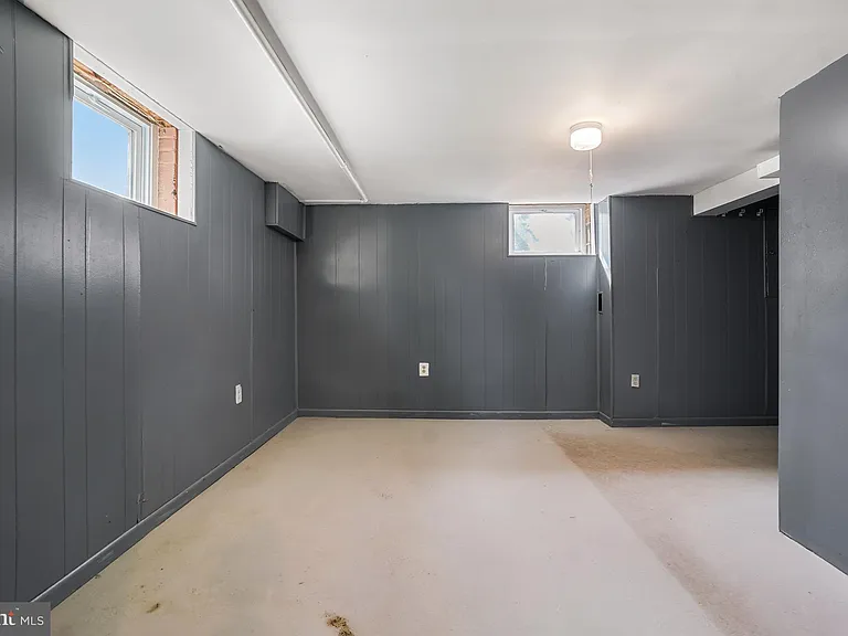 6212 Carters Ln — Photo 31