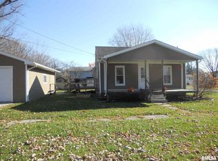 231 S Fayette St, Carthage, IL 62321
