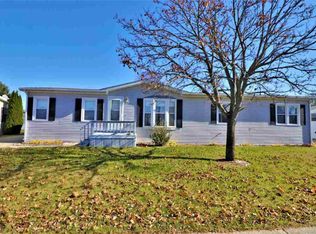 8651 Wild Cherry Ct, Roscoe, IL 61073