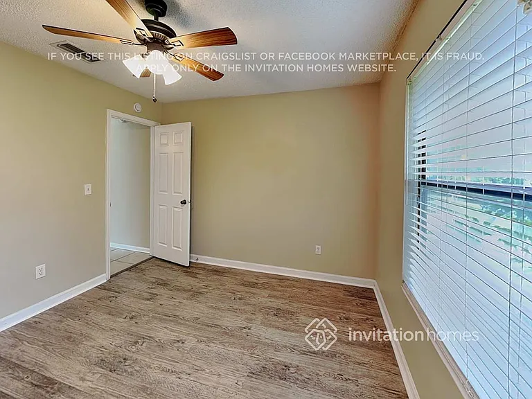 8182 Rocky Creek Dr — Photo 15