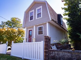 16 Park St, North Haledon, NJ 07508