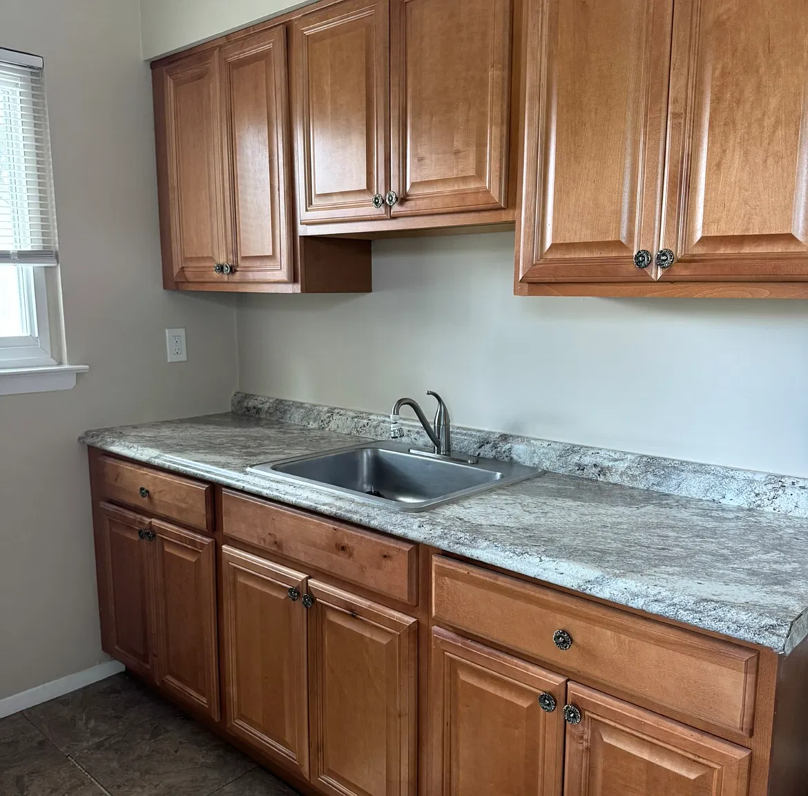 2 bed, 950 sqft, $2,750 — Photo 2