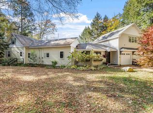 47 Dock Rd, Belmont, NH 03220