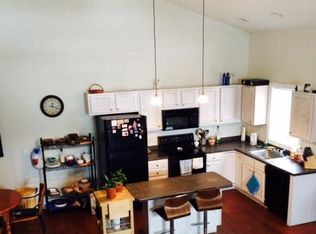 189 Dartmouth St APT 4, Pawtucket, RI 02860