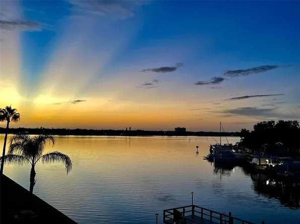 1893 SHORE DRIVE S #215, SOUTH PASADENA, FL 33707