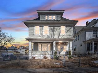 677 Fuller Ave, Saint Paul, MN 55104