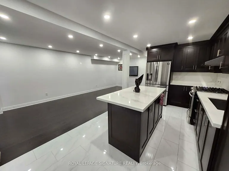 99 Corkwood Cres — Photo 5