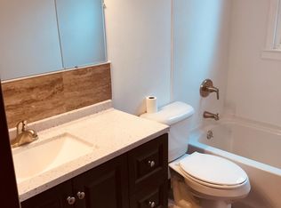 212 Center Ave, Mount Horeb, WI 53572