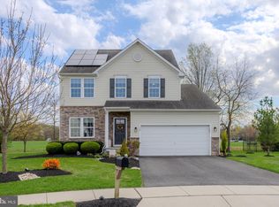 28 Vaughn Way, Burlington, NJ 08016