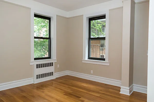 Rented by Waldstar Real Estate LLC | media 10