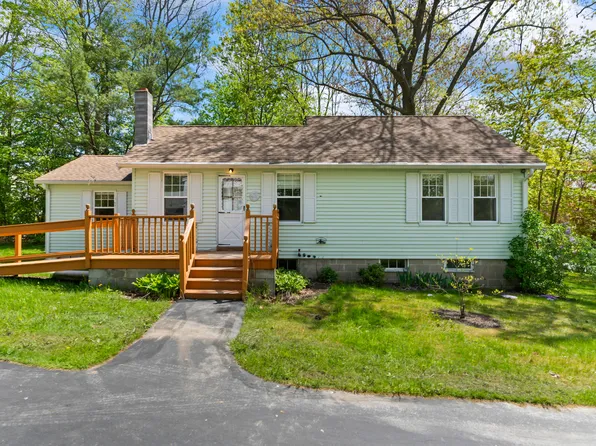 141 Leach Road, Eliot, ME 03903