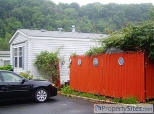 30 Red Cliff Village Ln, Upper Black Eddy, PA
