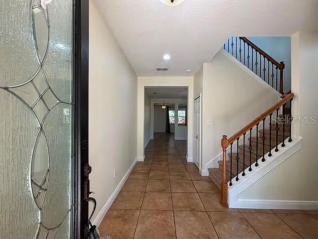 3 bed, 2.5 bath, 2231 sqft, $2,950 — Photo 3