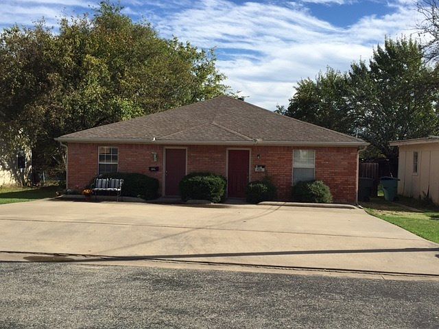 1st image of 2601 N Hickory St