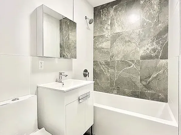 222 East 53rd Street image 1 of 5