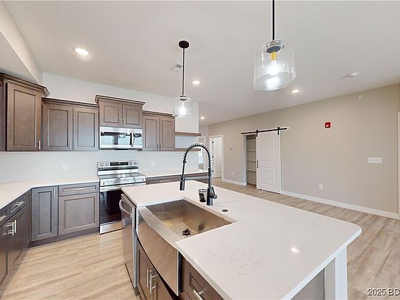 2nd image of 104 Sierra Bay Dr #3C