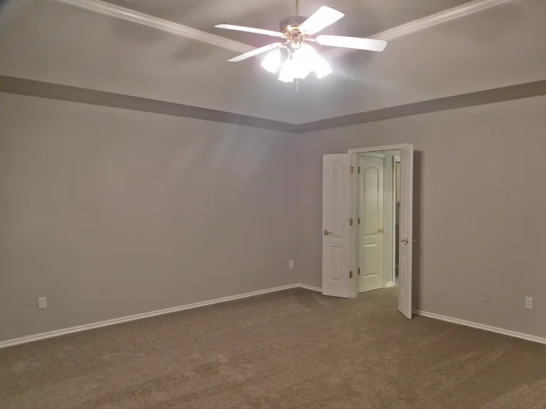 1908 W Birmingham St — Photo 13