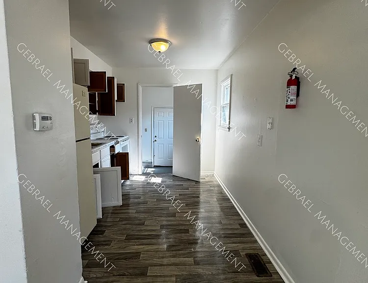 3123 Bennett Ave — Photo 7
