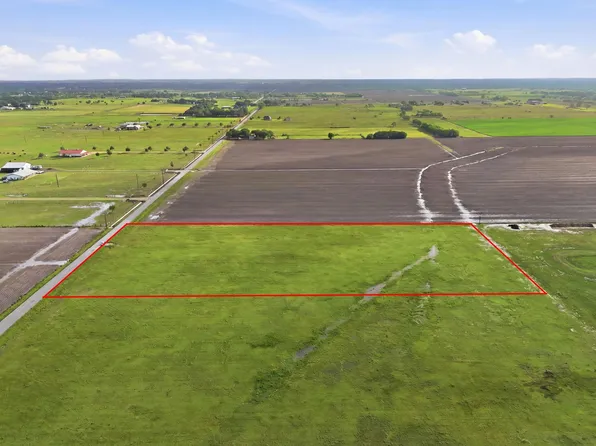 10845 Roesler Rd, Needville, TX 77461