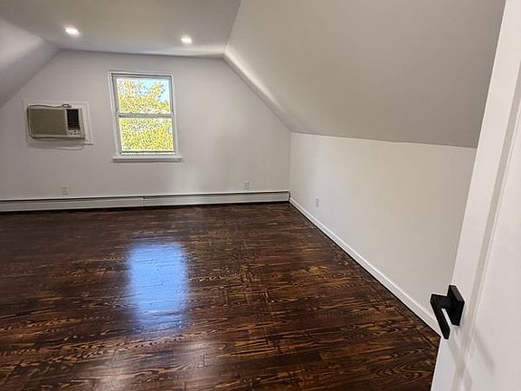 2nd image of 215 Brown St Floor 2