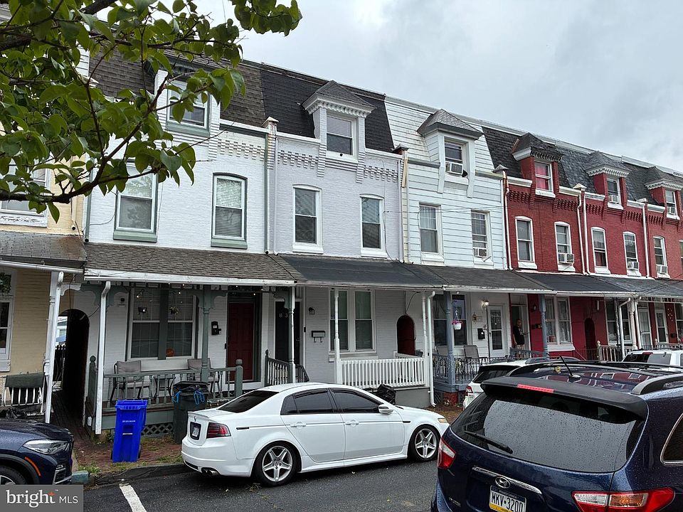 1st image of 833 Rose St