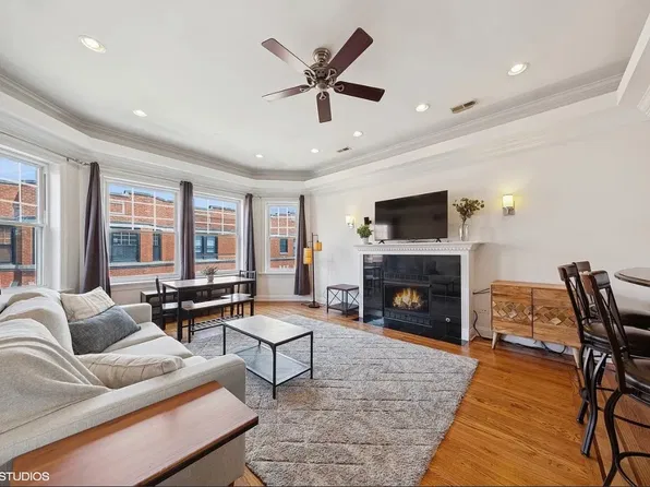 1114 W Pratt Blvd APT 3S, Chicago, IL 60626