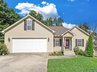 126 Oneal Ln, Guntersville, AL 35976