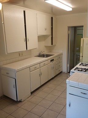 4th image of 2731 V St APT 4