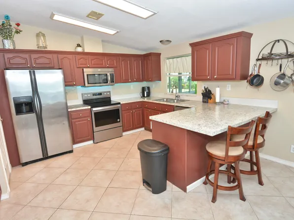 7809 Horned Lark Circle, Port St Lucie, FL 34952