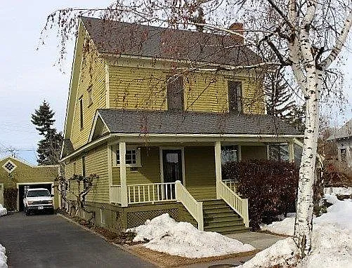 219 Jefferson St photo 1