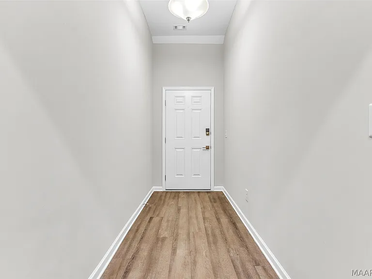 1823 Landing Pl — Photo 4