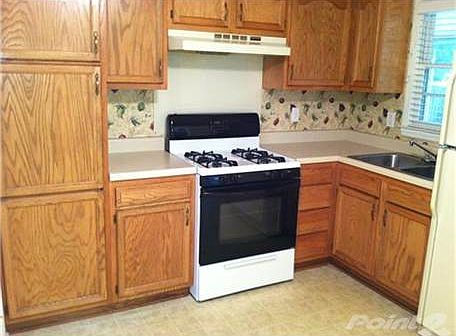 2nd image of 8501 Lynn Dr