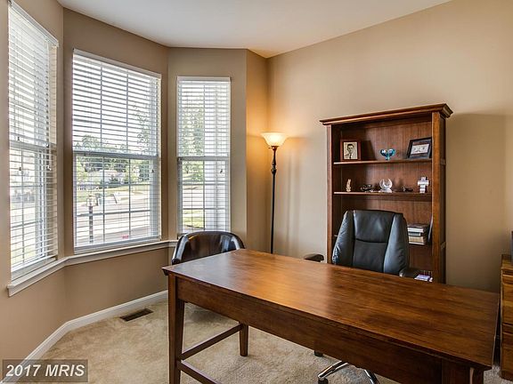 4th image of 21 Perth Dr