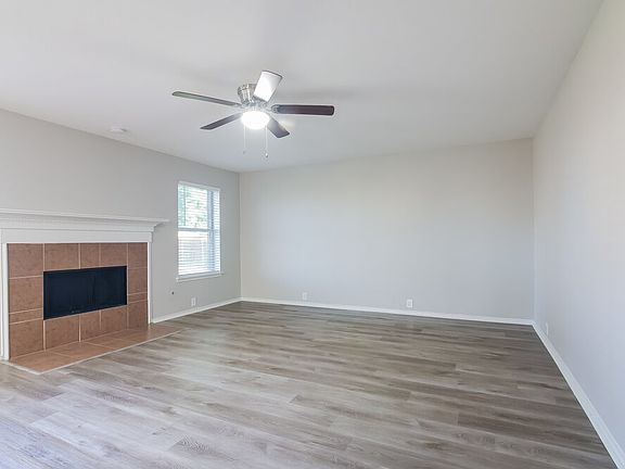 5th image of 1006 Zachary Dr