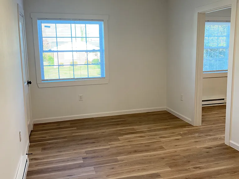 1614 S Main St #4 — Photo 3