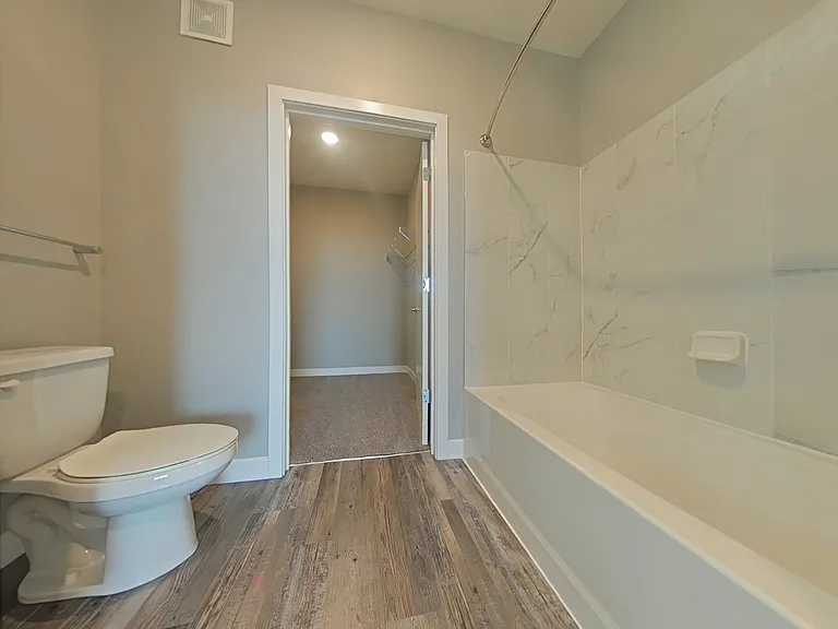 Allure Apartments — Photo 38