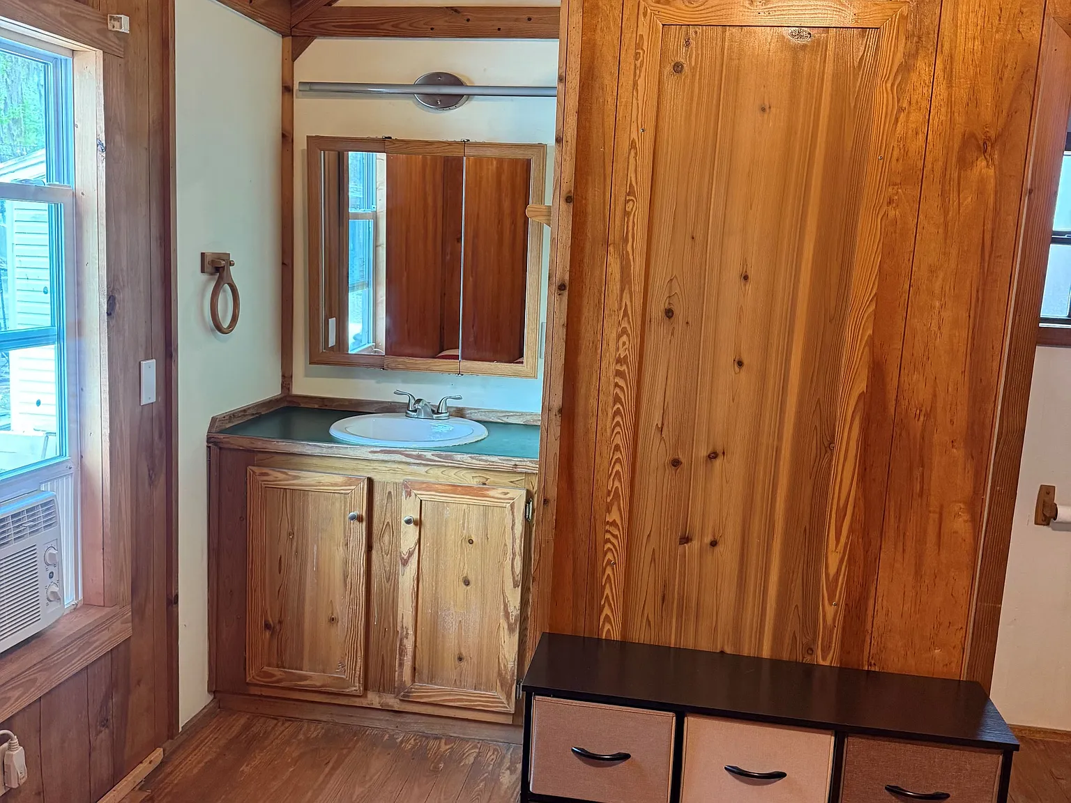 1 bed, 700 sqft, $995 — Photo 4