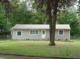 1020 S Schwamberger Rd, Swanton, OH 43558