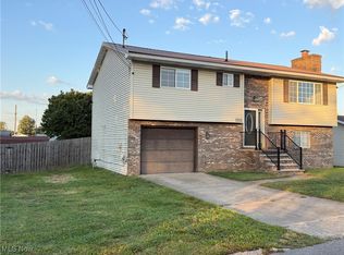 1211 19th St, Vienna, WV 26105