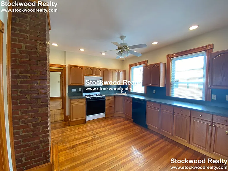 16 Crescent Ave #3 — Photo 6